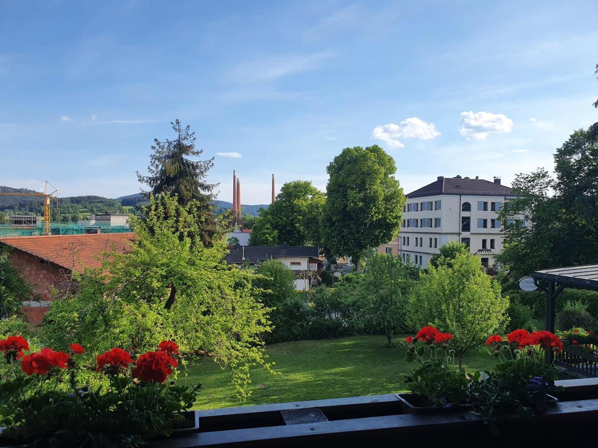 Hotel Zur Waldbahn Цвизел Екстериор снимка
