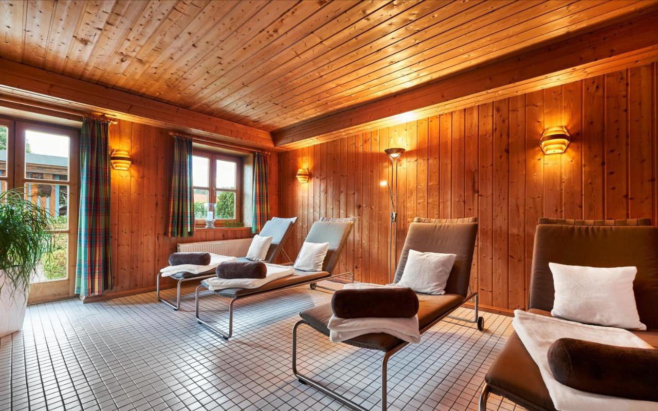 Hotel Zur Waldbahn Цвизел Екстериор снимка