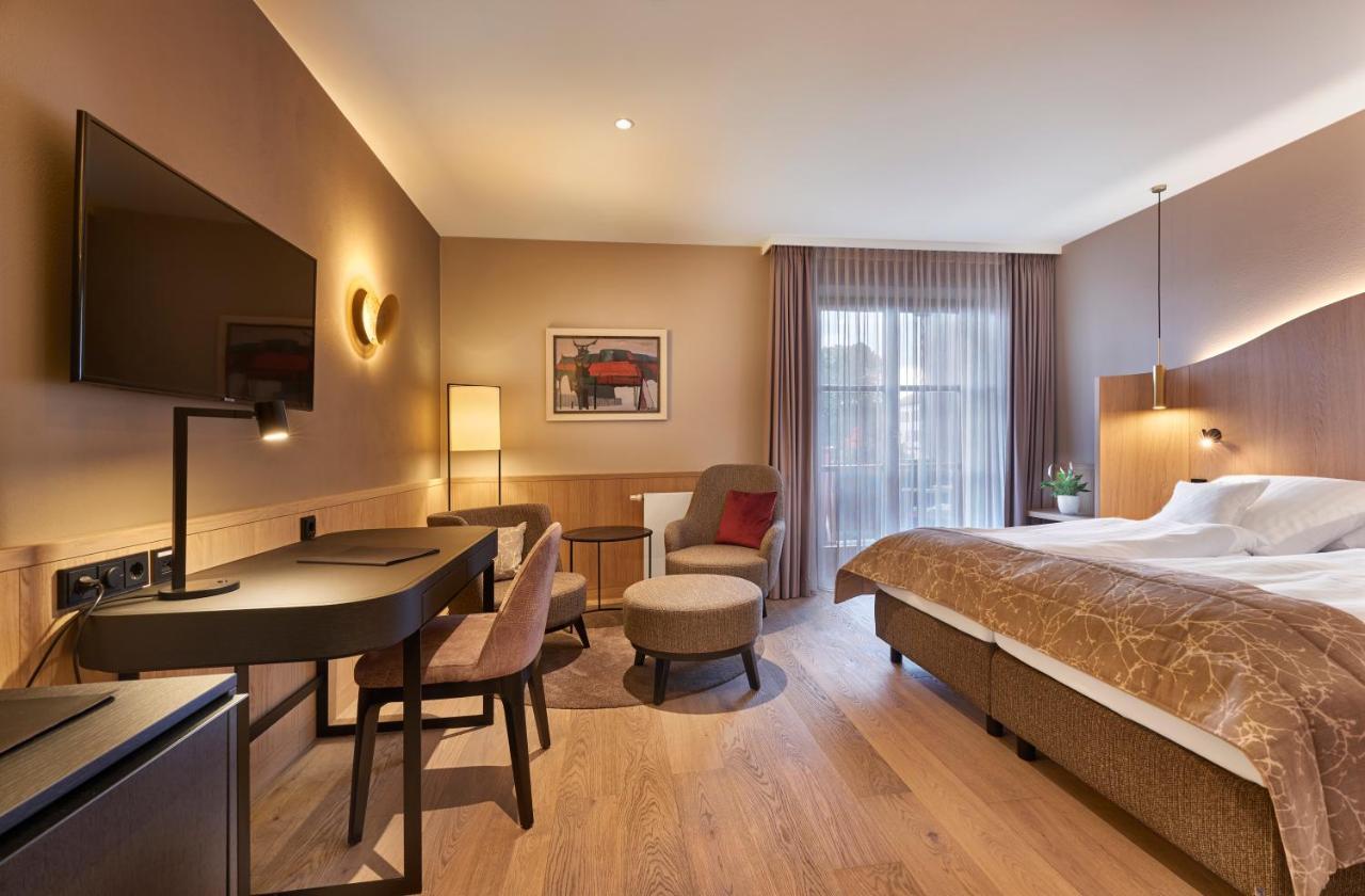 Hotel Zur Waldbahn Цвизел Екстериор снимка