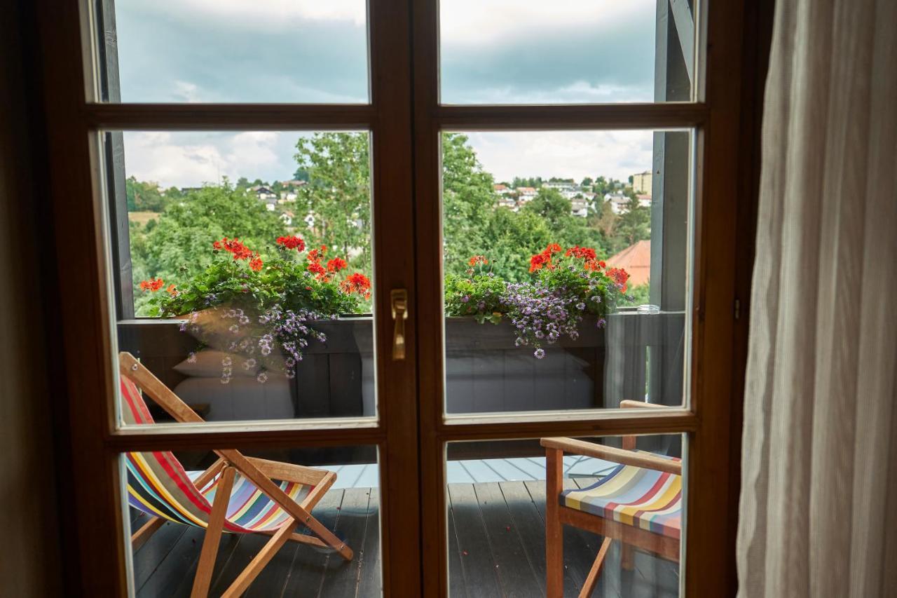 Hotel Zur Waldbahn Цвизел Екстериор снимка