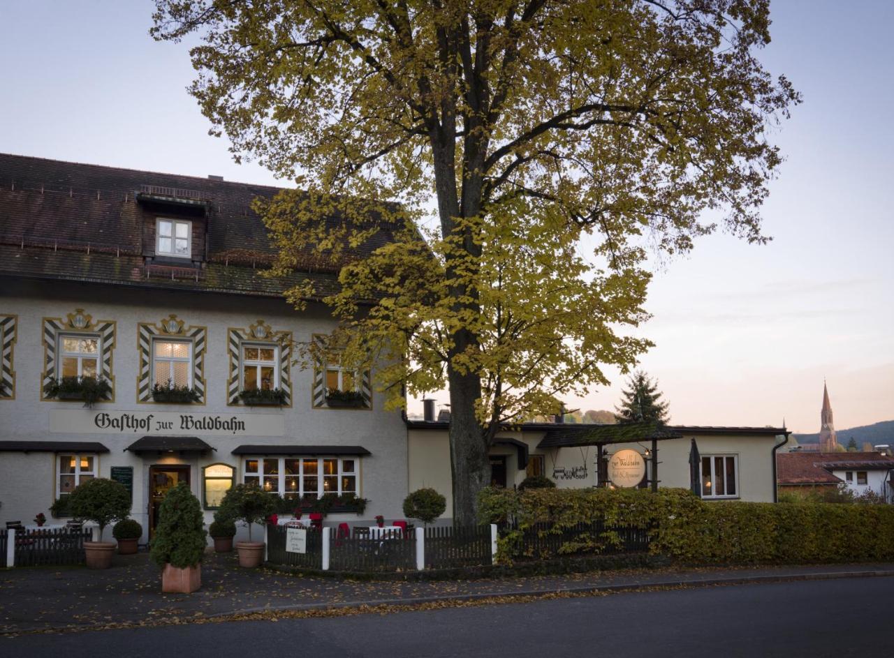 Hotel Zur Waldbahn Цвизел Екстериор снимка