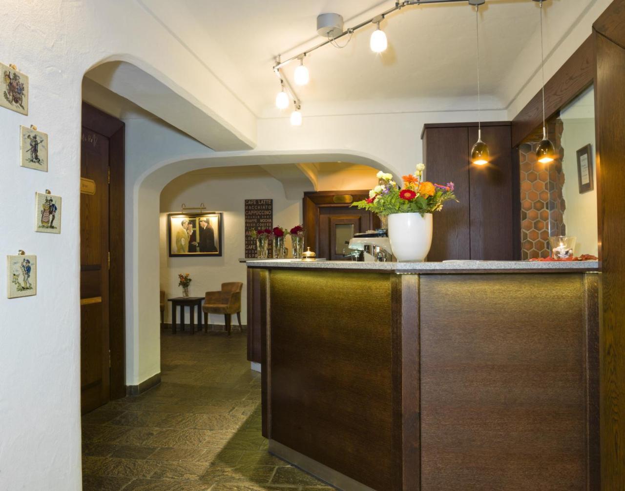Hotel Zur Waldbahn Цвизел Екстериор снимка