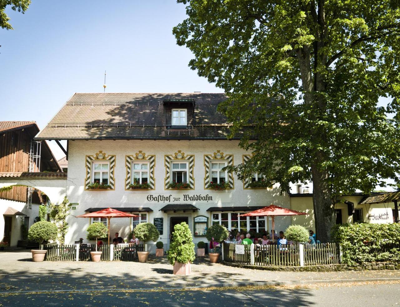 Hotel Zur Waldbahn Цвизел Екстериор снимка
